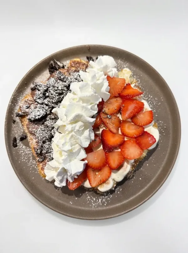 Bubble Waffle Cheesecake